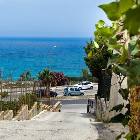 Appartamento Vista Mare Кастелламмаре-дель-Гольфо Номер фото